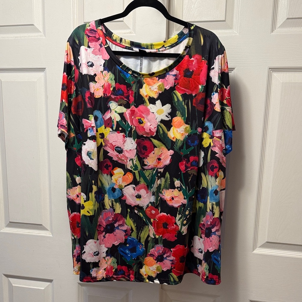 SHEIN Black Floral Short Sleeve Tee with Multicolor Blooms